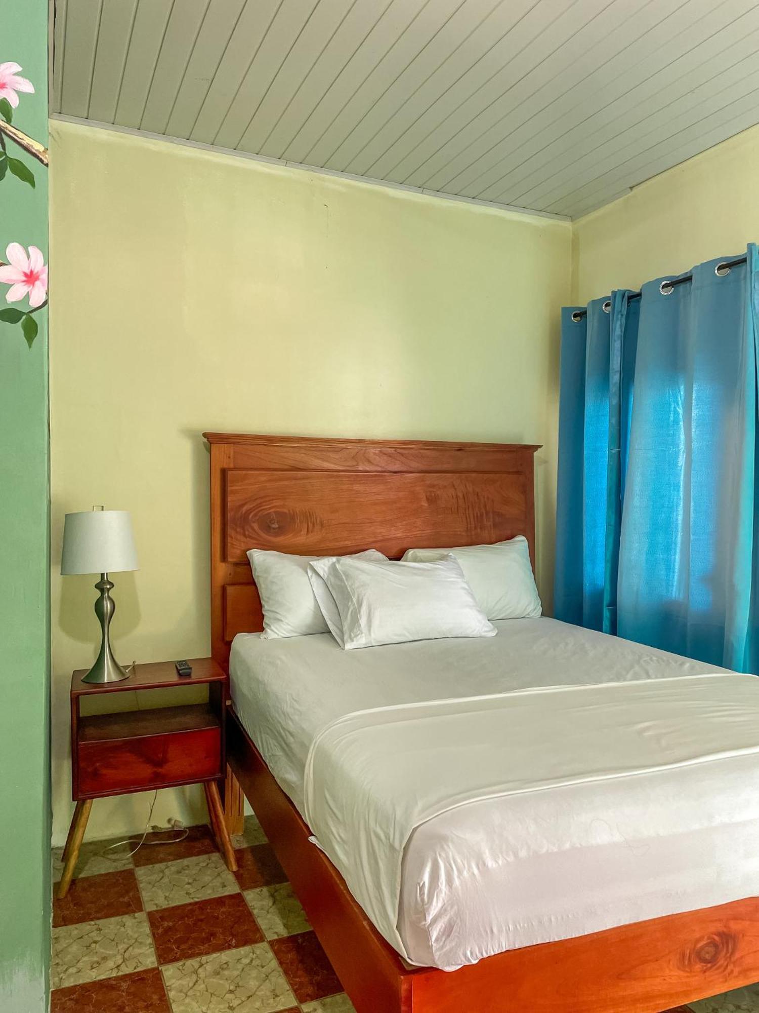 Hostal Eden Moyogalpa Zewnętrze zdjęcie