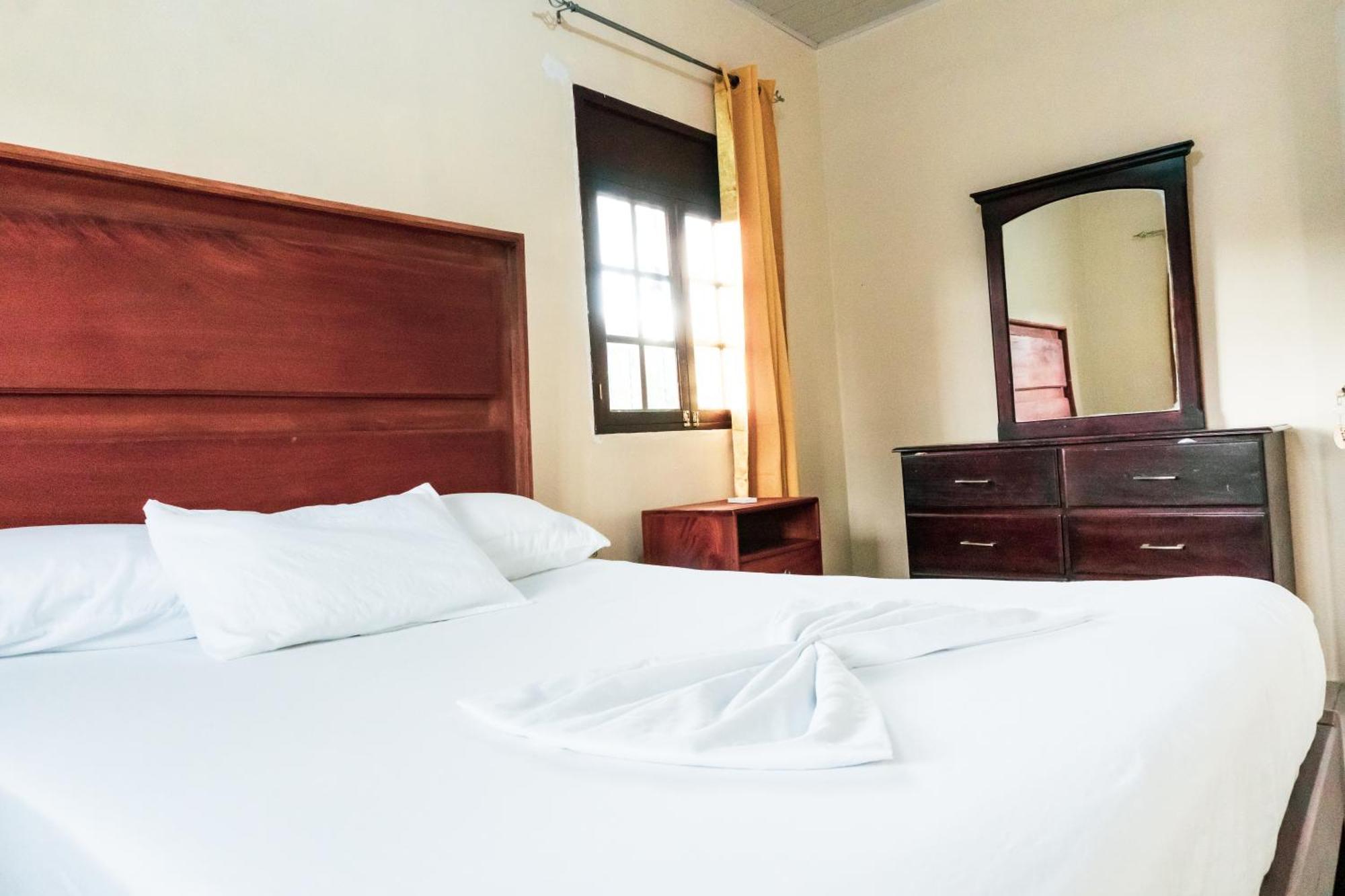 Hostal Eden Moyogalpa Zewnętrze zdjęcie