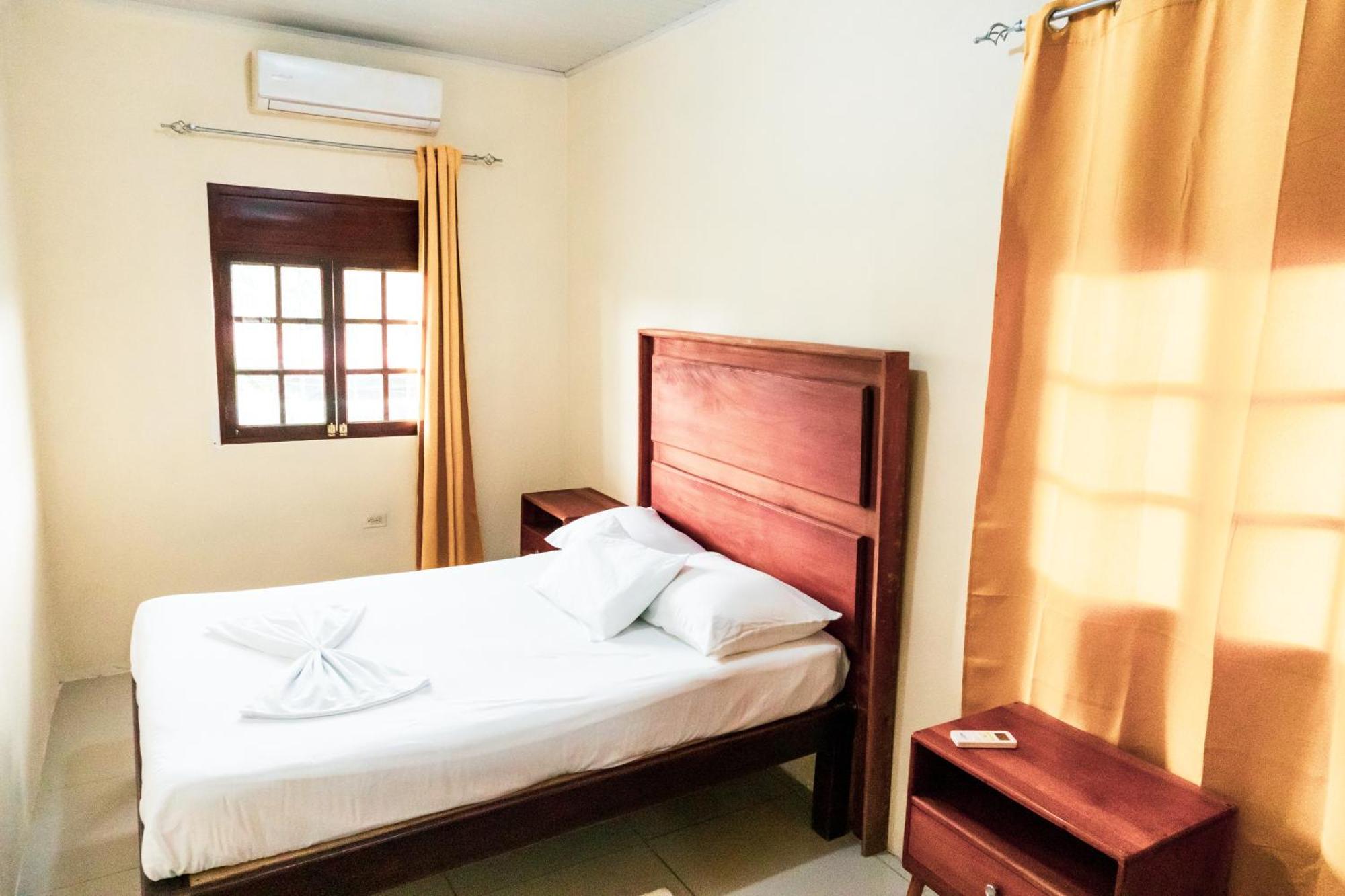 Hostal Eden Moyogalpa Zewnętrze zdjęcie