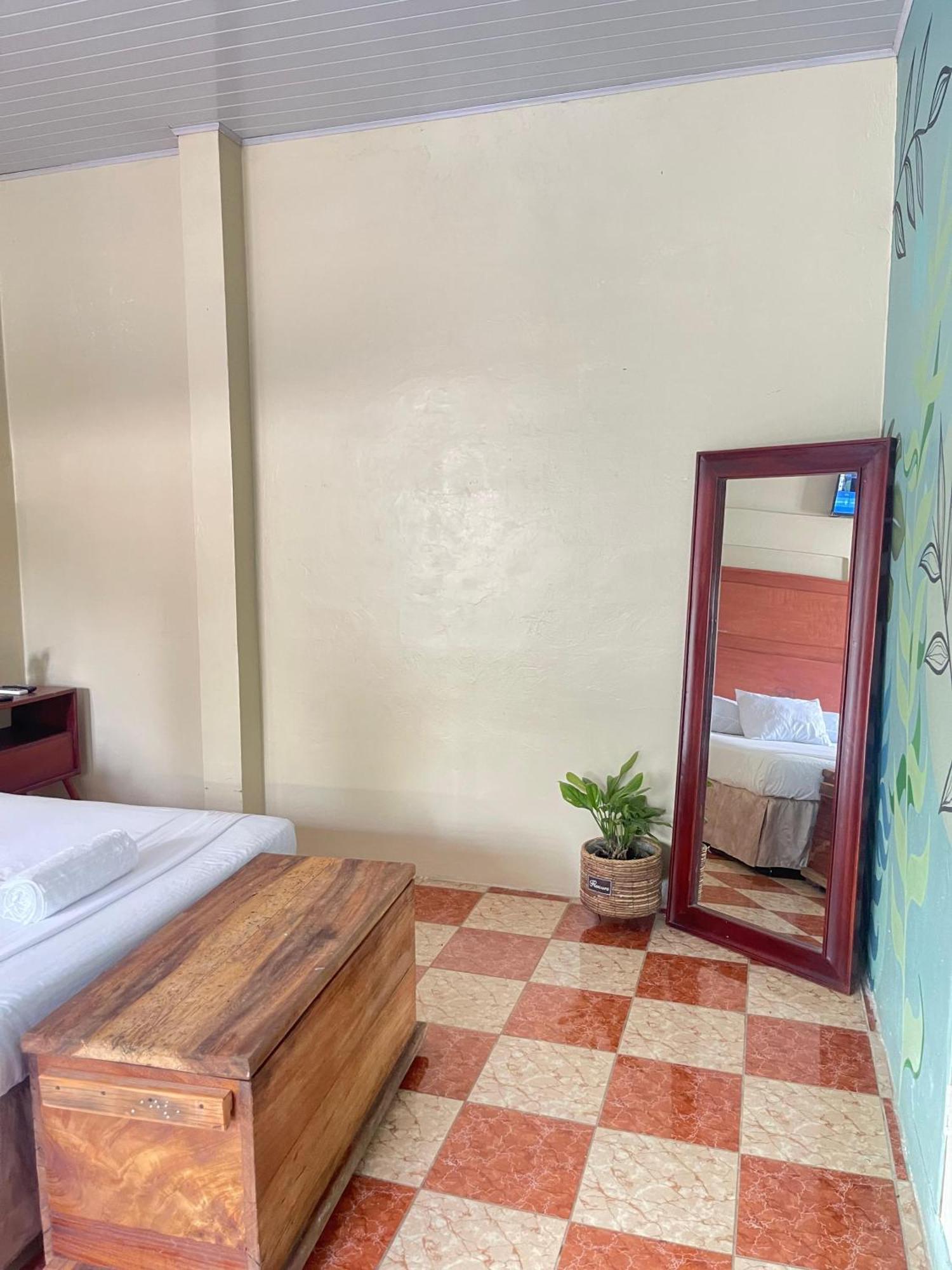 Hostal Eden Moyogalpa Zewnętrze zdjęcie