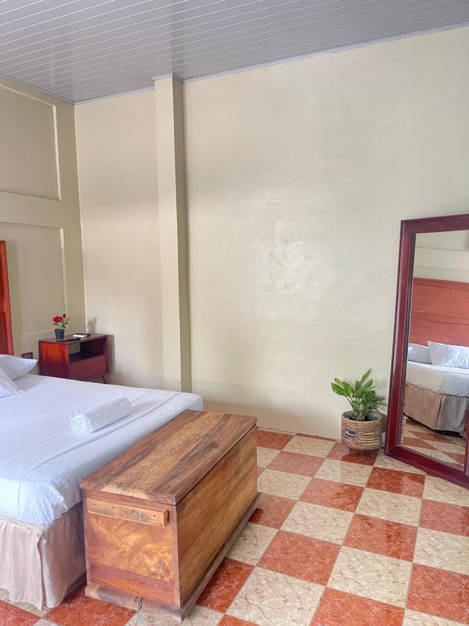 Hostal Eden Moyogalpa Zewnętrze zdjęcie